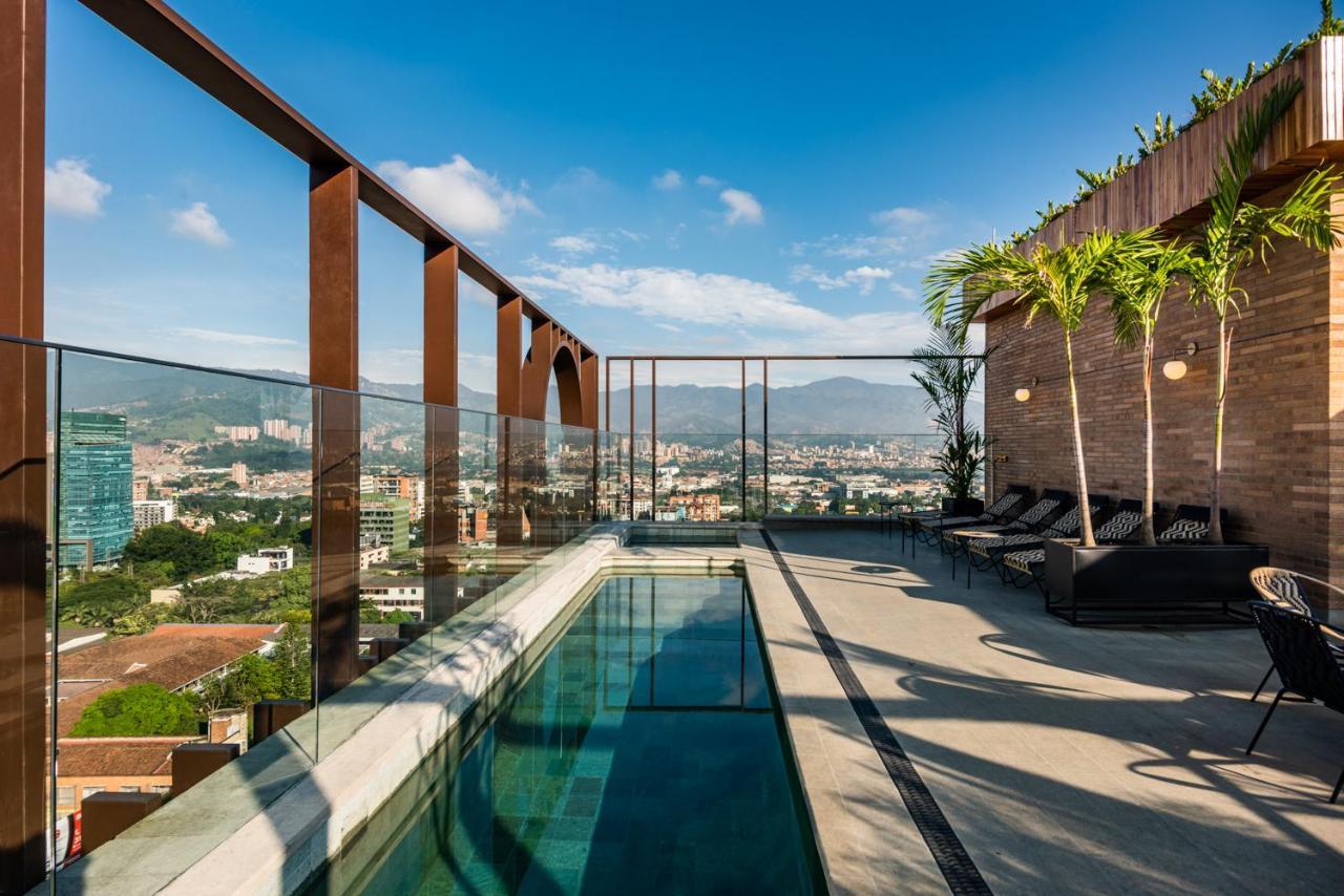 Hotel Marquee Medellín Exterior foto Skyline pool